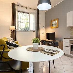 cozy-studio-apartment-in-milan-downtown.it-lombardy.com/